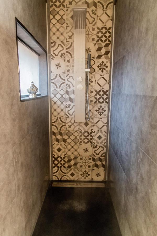 Aux 3 Nuances Suites Privatives&Spa Calais Extérieur photo